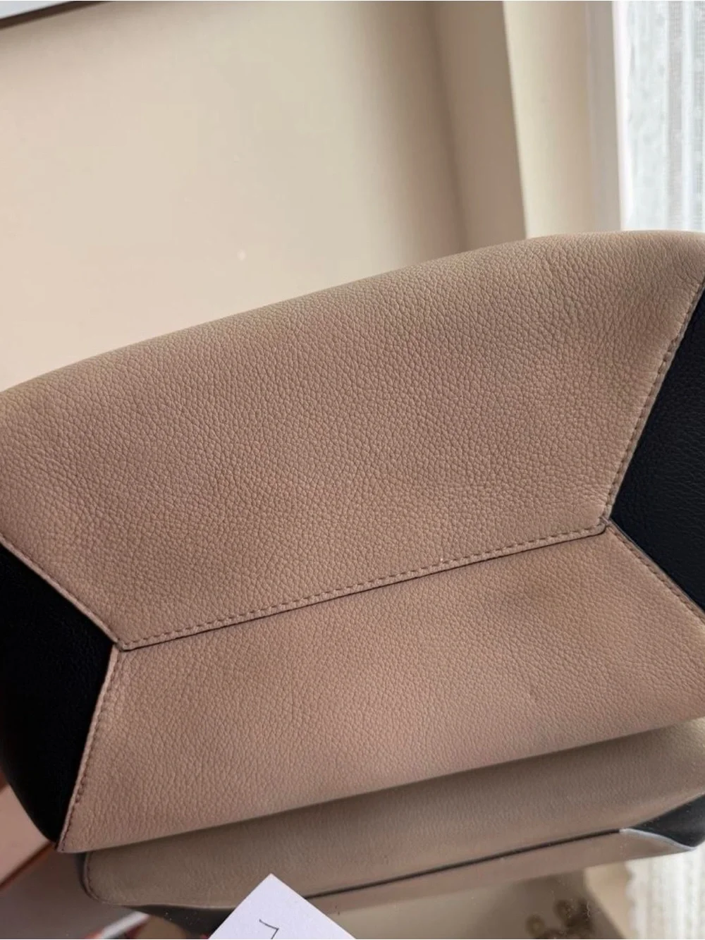 Louis Vuitton Lockme Cabas Tote MM Vanille Noir Grained Calf Leather Silver Lock